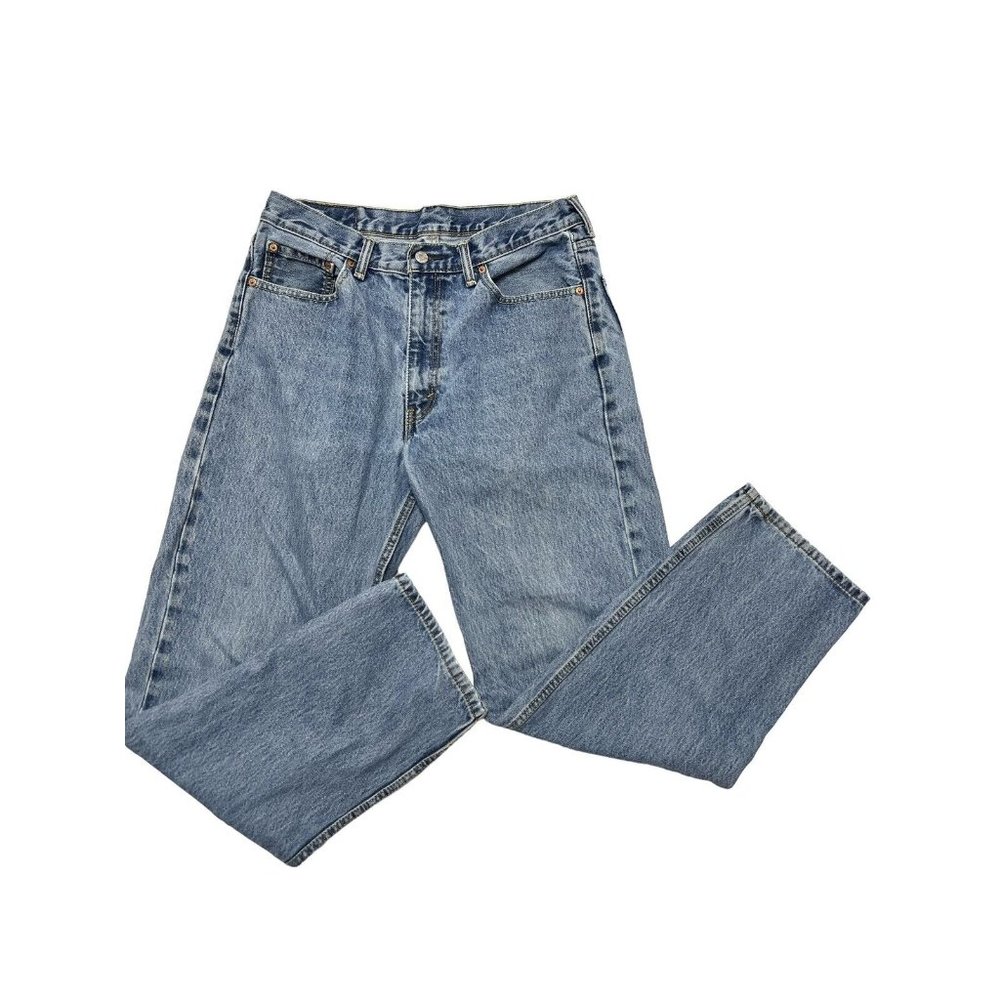 Levi Jeans 550 Mens Straight Fit Blue Jeans in Size 34X32 Measuring 33x31